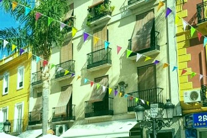 10 escort profiles in Almunecar, Spain. Browse companions, services, rates and book online. Incall and outcall available.