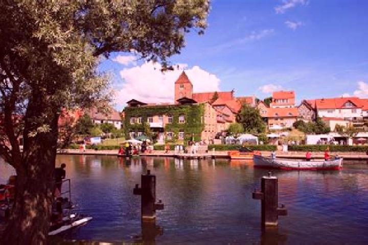 10 escort profiles in Alt Schwerin, Germany. Browse companions, services, rates and book online. Incall and outcall available.