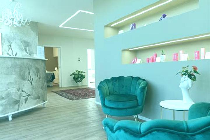 10 escort profiles in Casal Palocco, Italy. Browse companions, services, rates and book online. Incall and outcall available.