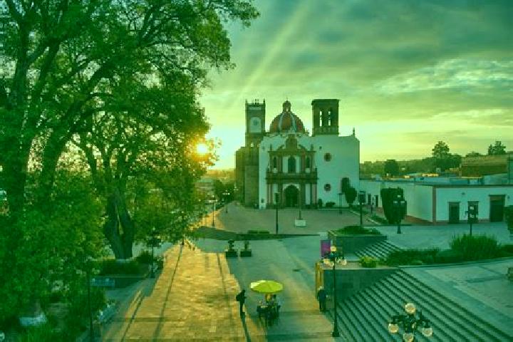 10 escort profiles in Chiteje de Garabato, Mexico. Browse companions, services, rates and book online. Incall and outcall available.