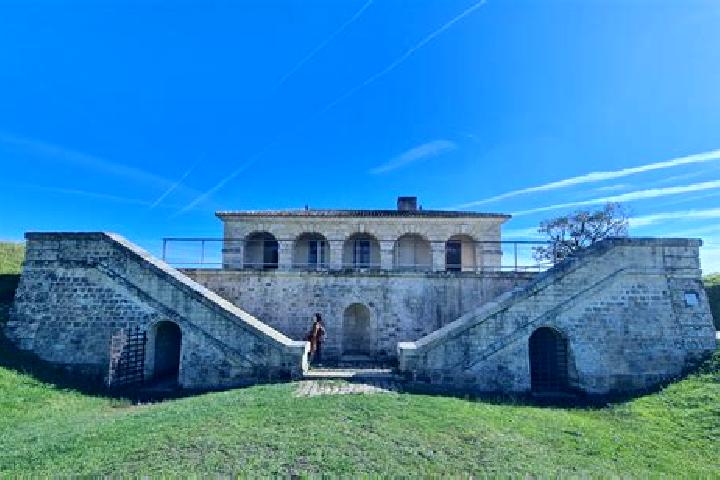 10 escort profiles in Cussac-Fort-Medoc, France. Browse companions, services, rates and book online. Incall and outcall available.