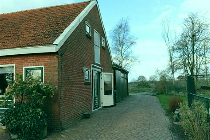10 escort profiles in Donkerbroek, Netherlands. Browse companions, services, rates and book online. Incall and outcall available.