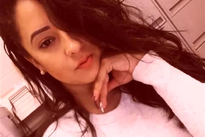 10 escort profiles in Dzahadjou, Comoros. Browse companions, services, rates and book online. Incall and outcall available.