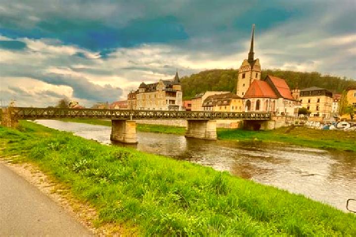 10 escort profiles in Gera, Germany. Browse companions, services, rates and book online. Incall and outcall available.