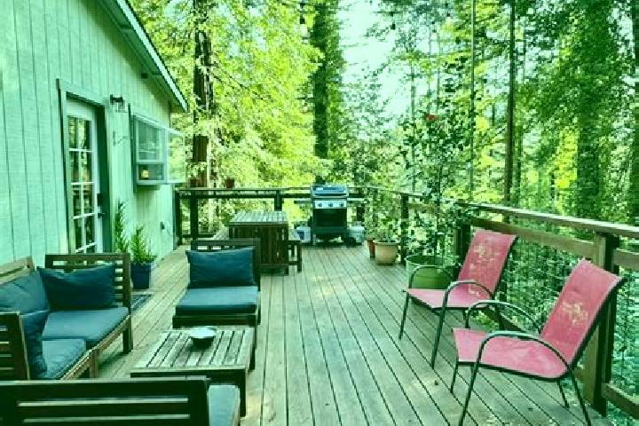 10 escort profiles in Guerneville, United States. Browse companions, services, rates and book online. Incall and outcall available.