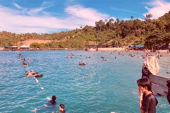 10 escort profiles in Lahad Datu, Malaysia. Browse companions, services, rates and book online. Incall and outcall available.