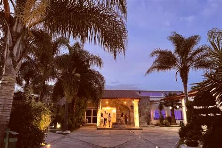 10 escort profiles in San Francisco Lachigolo, Mexico. Browse companions, services, rates and book online. Incall and outcall available.