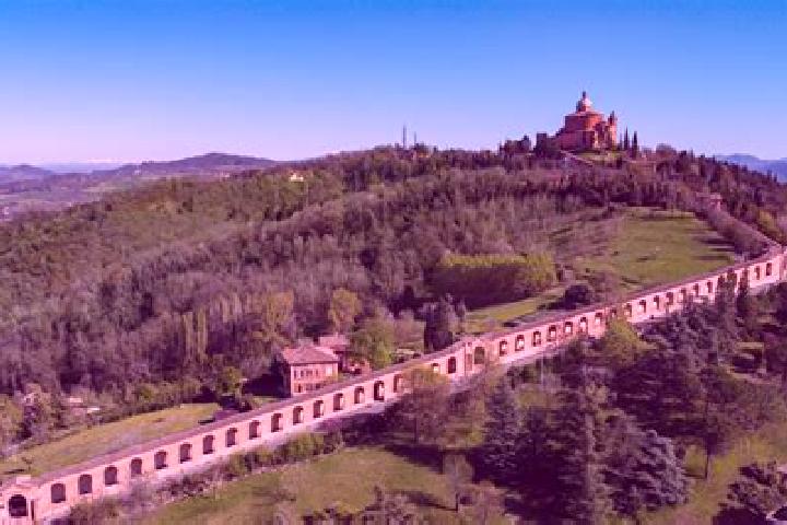10 escort profiles in San Luca, Italy. Browse companions, services, rates and book online. Incall and outcall available.
