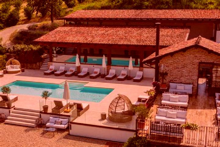 10 escort profiles in San Marzano Oliveto, Italy. Browse companions, services, rates and book online. Incall and outcall available.