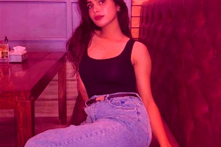 10 escort profiles in Sarauni, India. Browse companions, services, rates and book online. Incall and outcall available.