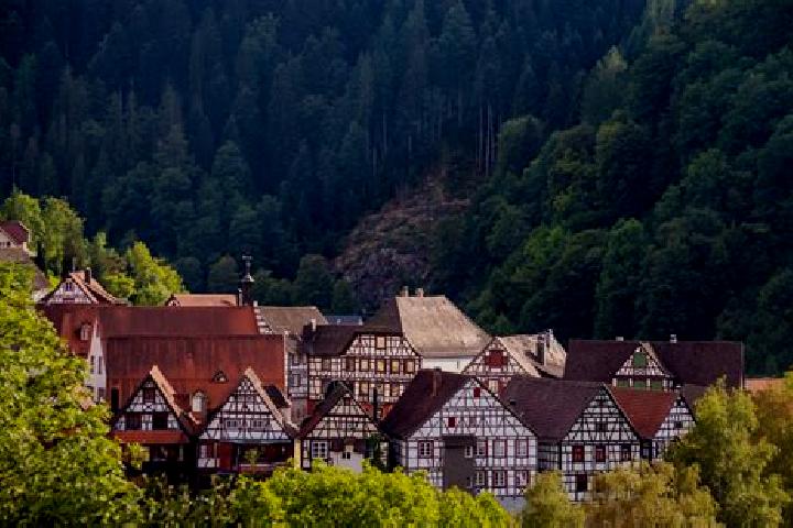 10 escort profiles in Schmeheim, Germany. Browse companions, services, rates and book online. Incall and outcall available.
