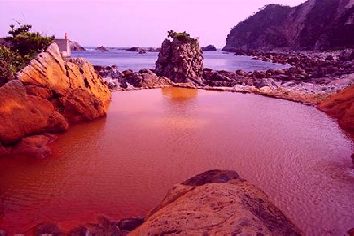 10 escort profiles in Shikinejima, Japan. Browse companions, services, rates and book online. Incall and outcall available.