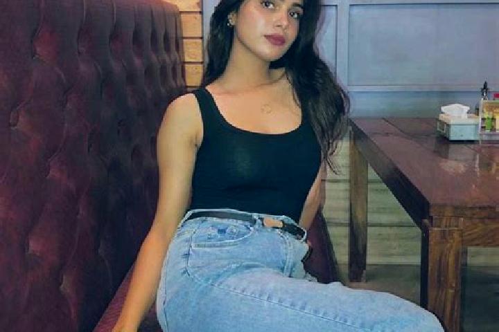 10 escort profiles in Vellavadanparappu, India. Browse companions, services, rates and book online. Incall and outcall available.