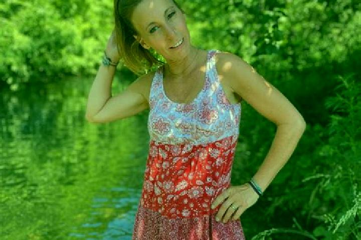 10 escort profiles in Wethau, Germany. Browse companions, services, rates and book online. Incall and outcall available.