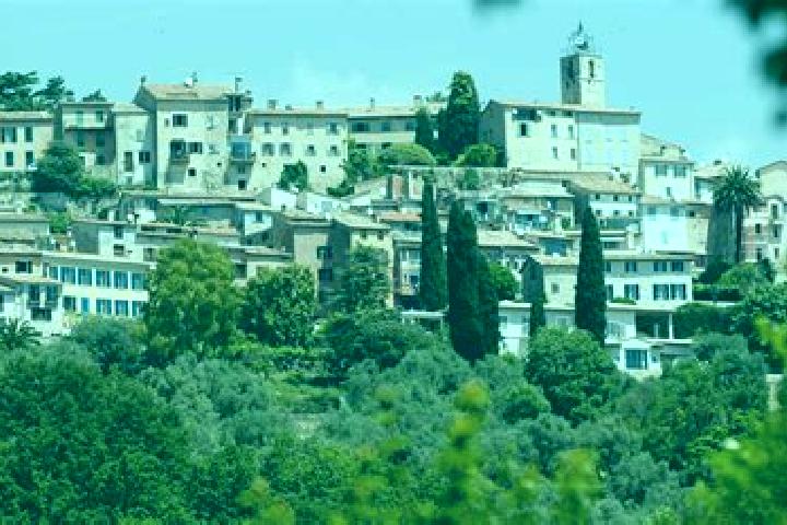 11 escort profiles in Chateauneuf-Grasse, France. Browse companions, services, rates and book online. Incall and outcall available.