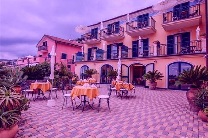 11 escort profiles in Cogoleto, Italy. Browse companions, services, rates and book online. Incall and outcall available.