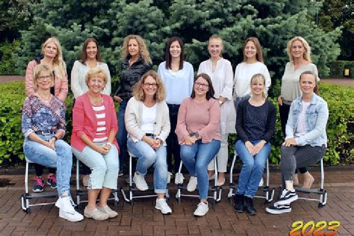 11 escort profiles in Dettelbach, Germany. Browse companions, services, rates and book online. Incall and outcall available.