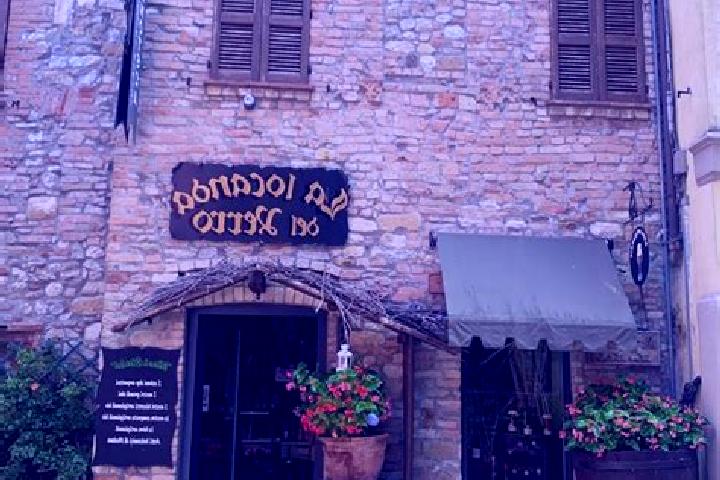 11 escort profiles in Fezzano, Italy. Browse companions, services, rates and book online. Incall and outcall available.