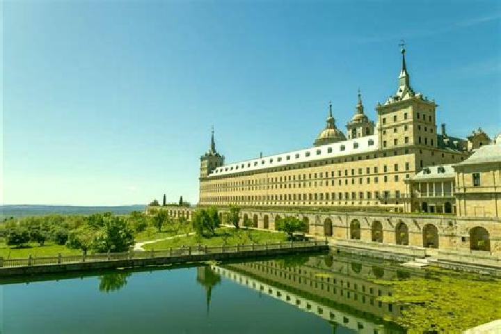 11 escort profiles in Monasterio de la Sierra, Spain. Browse companions, services, rates and book online. Incall and outcall available.