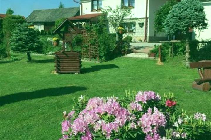 11 escort profiles in Zubrzyca Dolna, Poland. Browse companions, services, rates and book online. Incall and outcall available.
