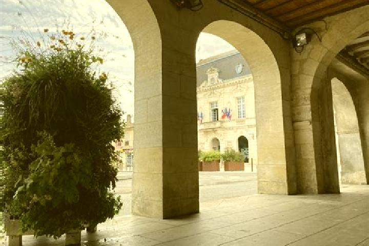 12 escort profiles in Artigues-pres-Bordeaux, France. Browse companions, services, rates and book online. Incall and outcall available.