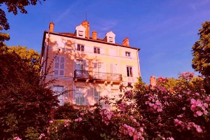 12 escort profiles in Bures-sur-Yvette, France. Browse companions, services, rates and book online. Incall and outcall available.