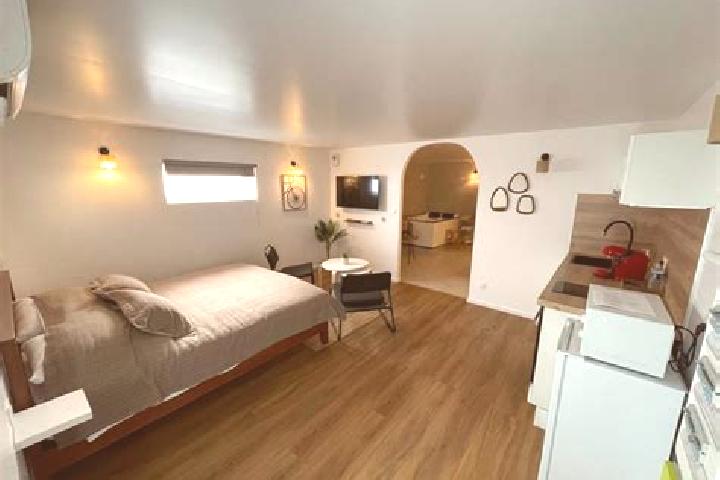 12 escort profiles in Dinsheim-sur-Bruche, France. Browse companions, services, rates and book online. Incall and outcall available.