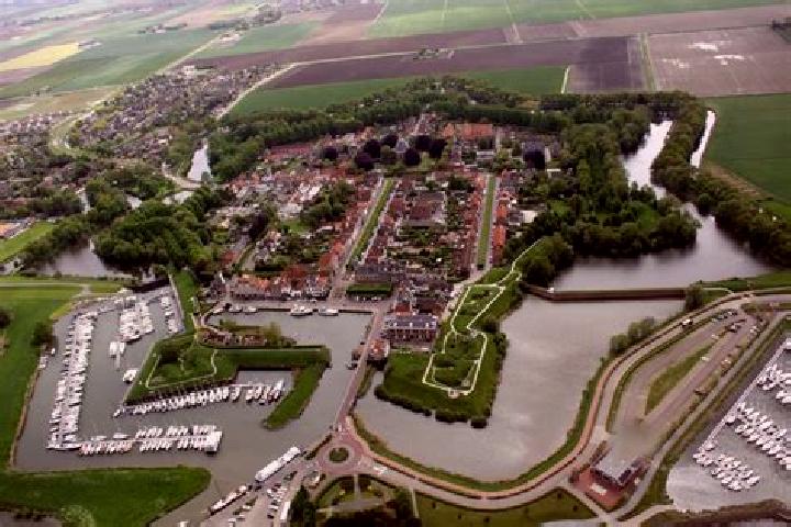 12 escort profiles in Heinenoord, Netherlands. Browse companions, services, rates and book online. Incall and outcall available.