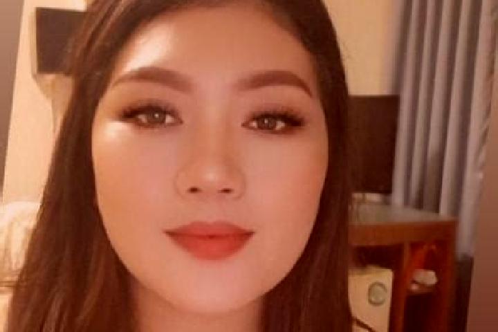 12 escort profiles in Kupahandap, Indonesia. Browse companions, services, rates and book online. Incall and outcall available.