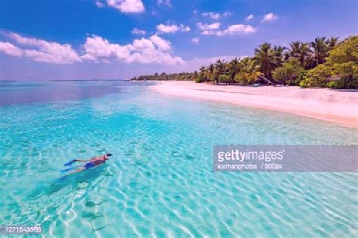 12 escort profiles in Mahibadhoo, Maldives. Browse companions, services, rates and book online. Incall and outcall available.