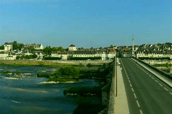 12 escort profiles in Muides-sur-Loire, France. Browse companions, services, rates and book online. Incall and outcall available.