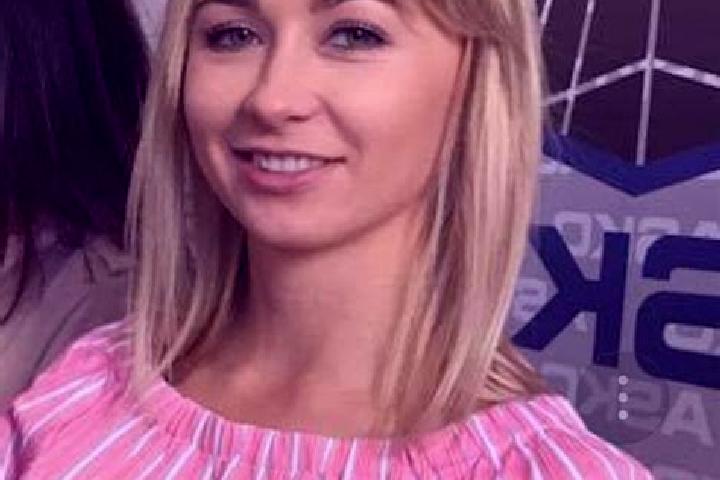 12 escort profiles in Oborniki Slaskie, Poland. Browse companions, services, rates and book online. Incall and outcall available.