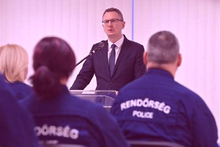 12 escort profiles in Police nad Metuji, Czech Republic. Browse companions, services, rates and book online. Incall and outcall available.