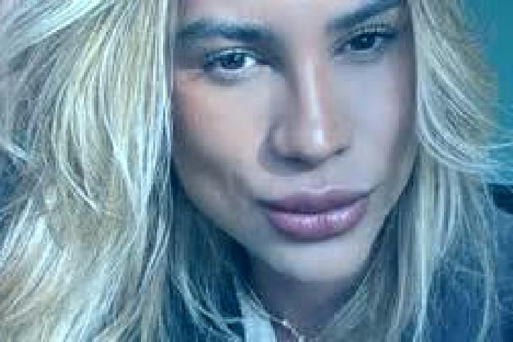 12 escort profiles in Presidente Dutra, Brazil. Browse companions, services, rates and book online. Incall and outcall available.