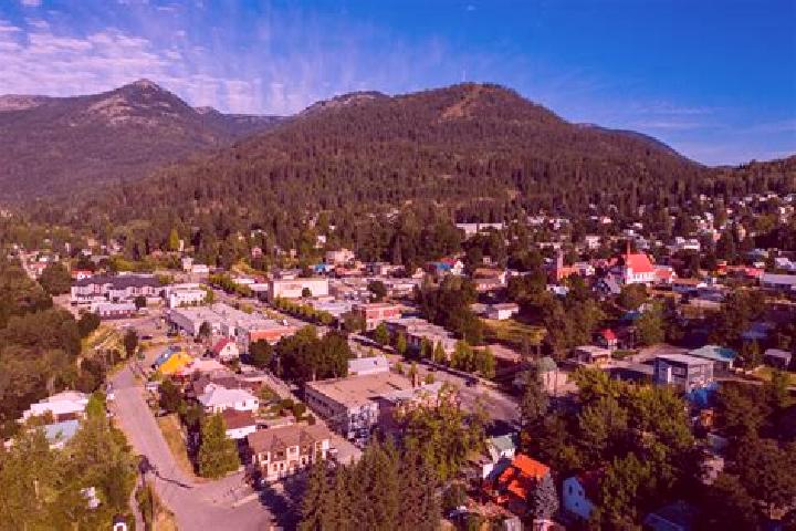 12 escort profiles in Rossland, Canada. Browse companions, services, rates and book online. Incall and outcall available.