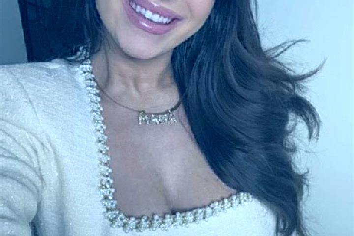12 escort profiles in Saint Clair, United States. Browse companions, services, rates and book online. Incall and outcall available.