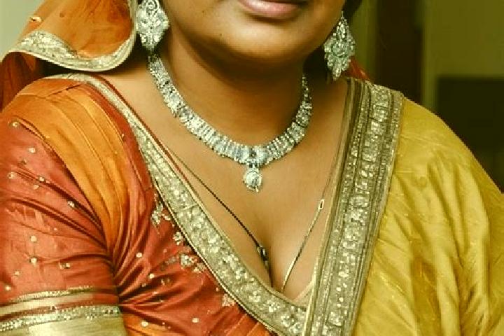 12 escort profiles in Singhesar Asthan, India. Browse companions, services, rates and book online. Incall and outcall available.
