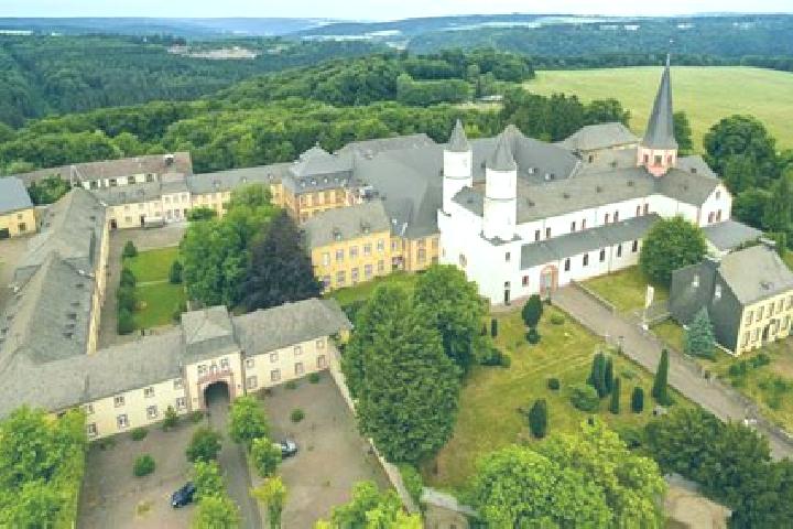 12 escort profiles in Steinfeld, Germany. Browse companions, services, rates and book online. Incall and outcall available.