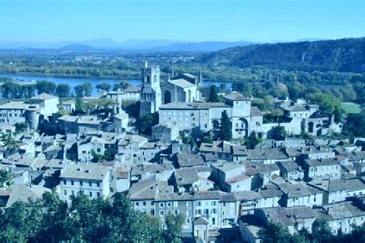 12 escort profiles in Viviers-sur-Chiers, France. Browse companions, services, rates and book online. Incall and outcall available.