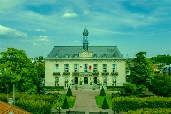 13 escort profiles in Aulnay-sous-Bois, France. Browse companions, services, rates and book online. Incall and outcall available.