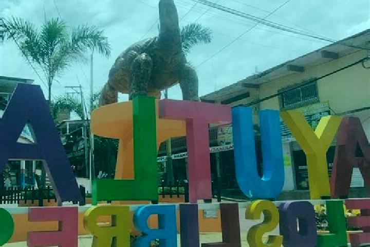 13 escort profiles in Ayutla de los Libres, Mexico. Browse companions, services, rates and book online. Incall and outcall available.