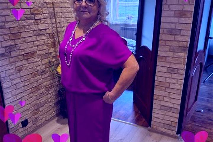 13 escort profiles in Brzeszcze, Poland. Browse companions, services, rates and book online. Incall and outcall available.