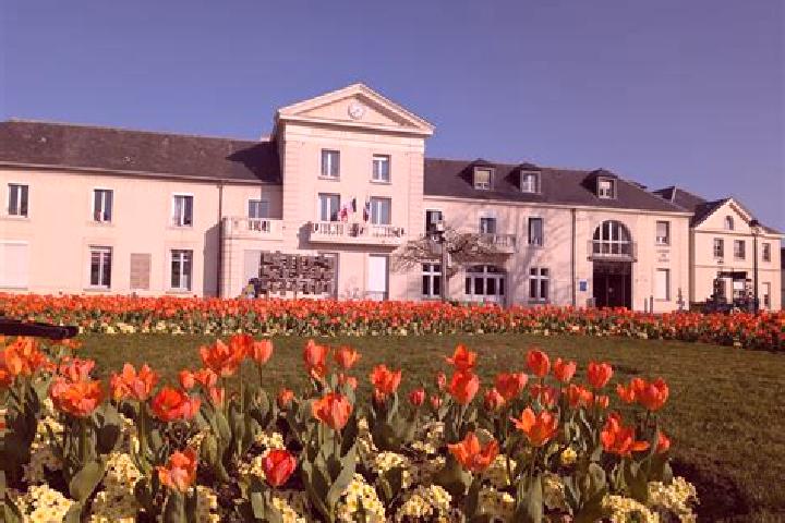 13 escort profiles in Champigny-sur-Marne, France. Browse companions, services, rates and book online. Incall and outcall available.