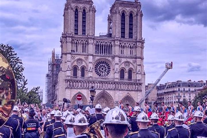 13 escort profiles in Fontaine-Notre-Dame, France. Browse companions, services, rates and book online. Incall and outcall available.
