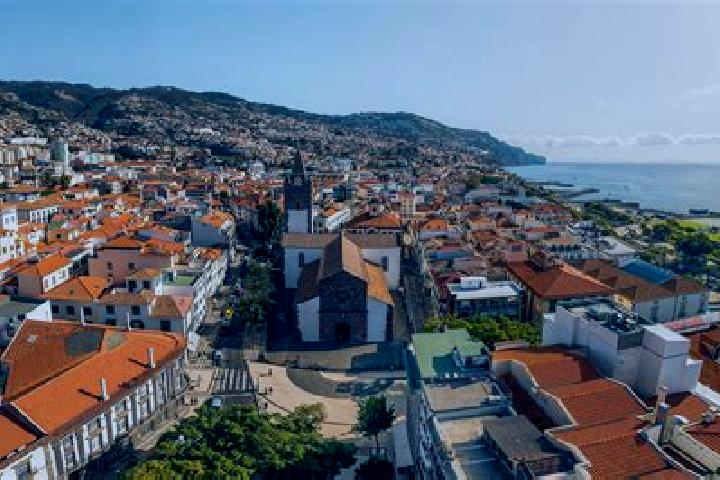 13 escort profiles in Funchal, Portugal. Browse companions, services, rates and book online. Incall and outcall available.