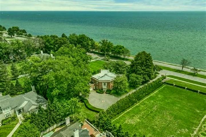 13 escort profiles in Grosse Pointe Farms, United States. Browse companions, services, rates and book online. Incall and outcall available.