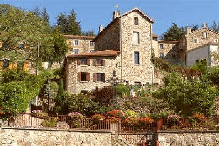 13 escort profiles in La Valla-en-Gier, France. Browse companions, services, rates and book online. Incall and outcall available.