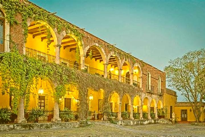13 escort profiles in Mata Tenatito (Casco Hacienda), Mexico. Browse companions, services, rates and book online. Incall and outcall available.