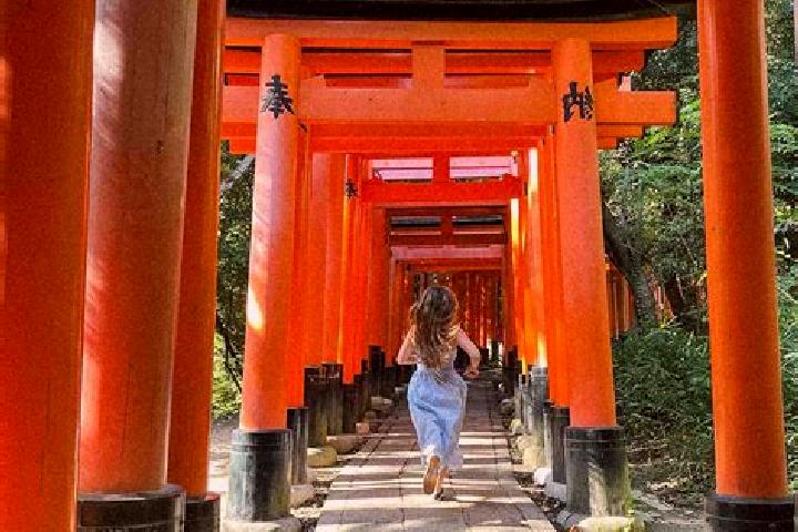 13 escort profiles in Minari, Japan. Browse companions, services, rates and book online. Incall and outcall available.