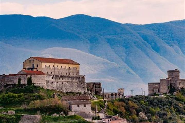 13 escort profiles in Montesarchio, Italy. Browse companions, services, rates and book online. Incall and outcall available.